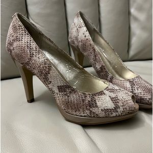 Anne Klein heels